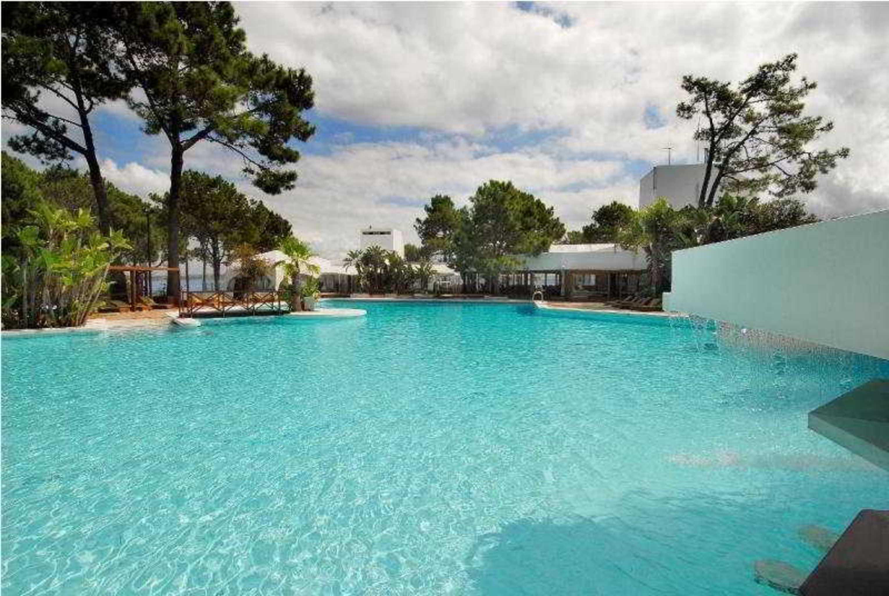 Hotel Del Lago Golf & Art Resort Пунта-Бальєна Екстер'єр фото