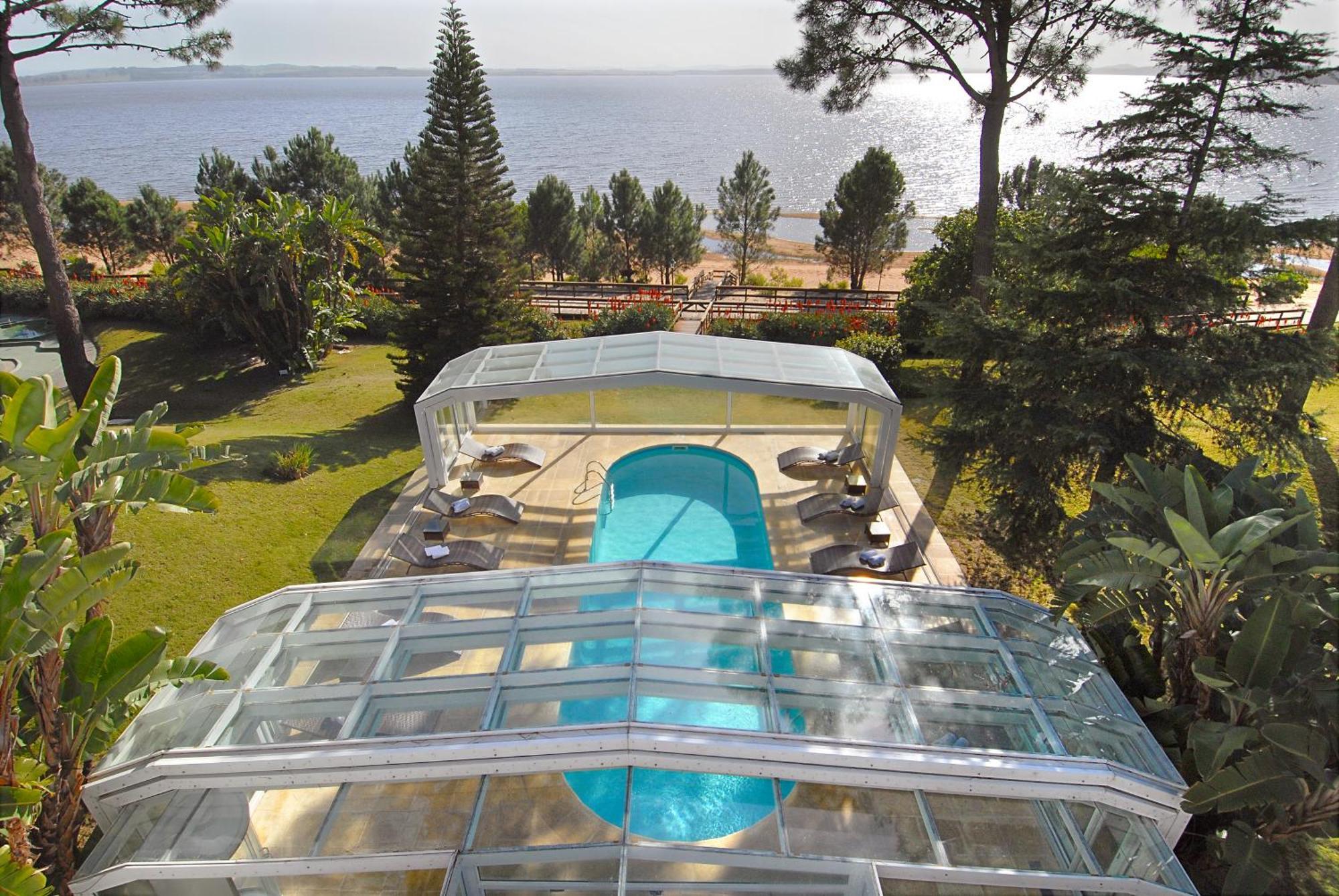 Hotel Del Lago Golf & Art Resort Пунта-Бальєна Екстер'єр фото